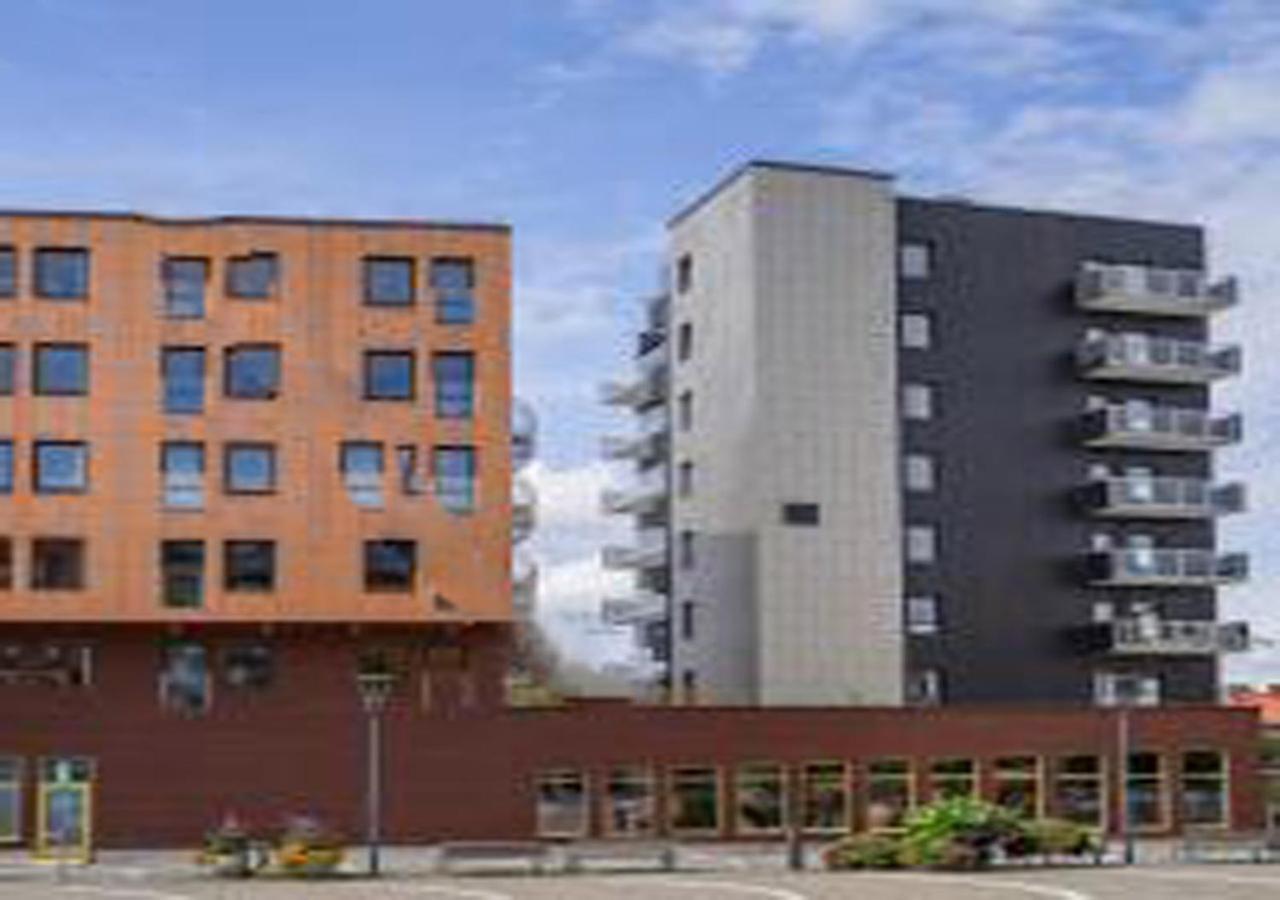 Continental Apartment Hotel Knivsta Knivsta  Exteriér fotografie